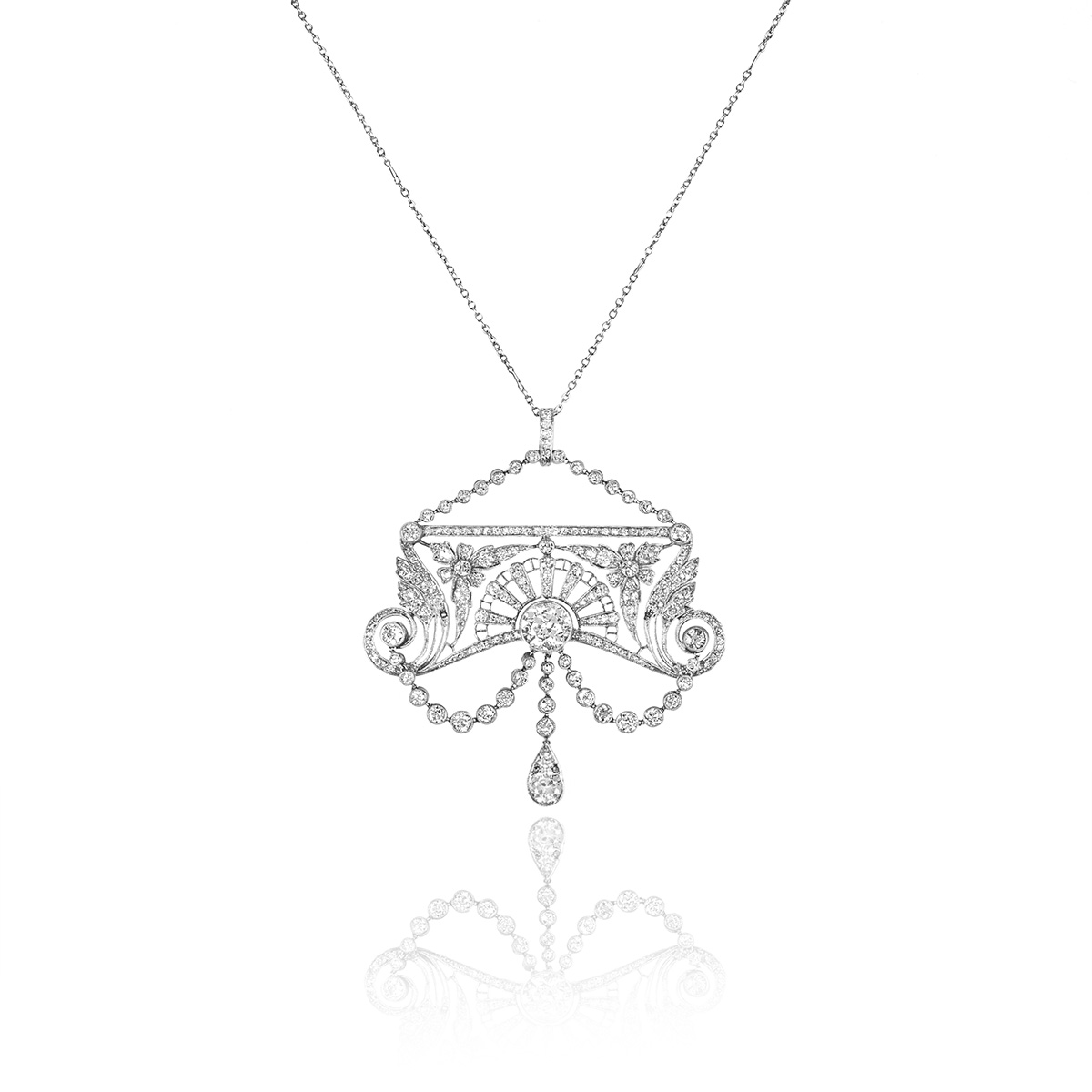 Platinum Belle Époque Diamond Pendant C.1910